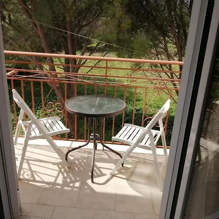 Afrodite 17 Spacious Apartment Айя-Евфимия