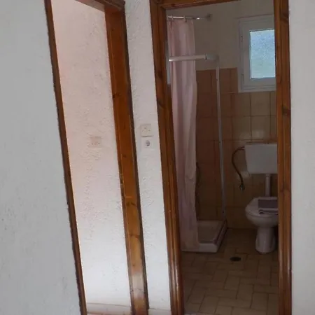 Afrodite 17 Spacious Apartment Апартаменты *